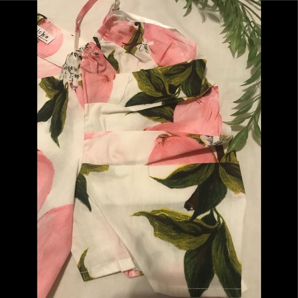 Love Riche Ivory and Pink Lemon Cutout Top - Picture 3 of 8